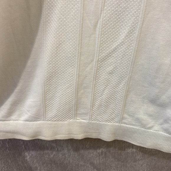 CRZ Yoga White Long Sleeve Athletic Top Sz M Gym Running Walking - Picture 4 of 4